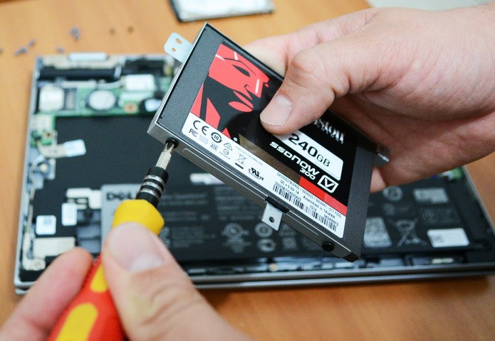 Why solid-state drive (SSD) performance slows down as it becomes full -