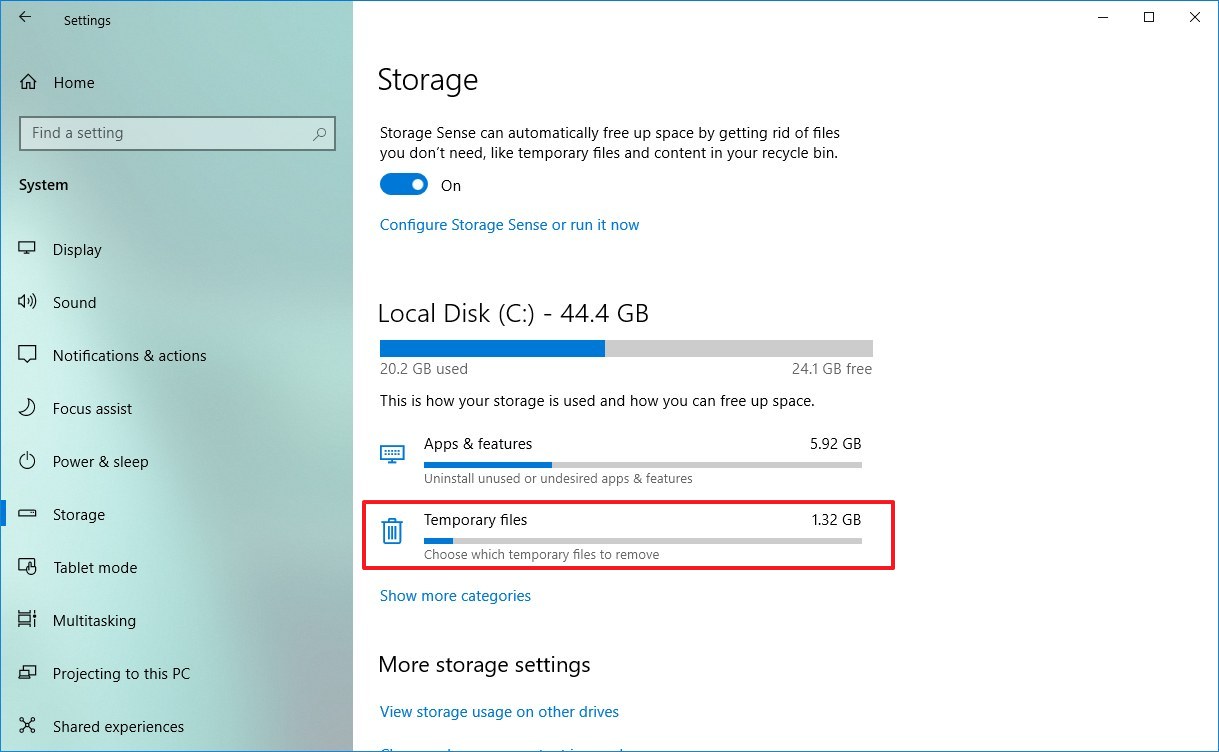 Two quick ways to free up space on Windows 10 after a feature update