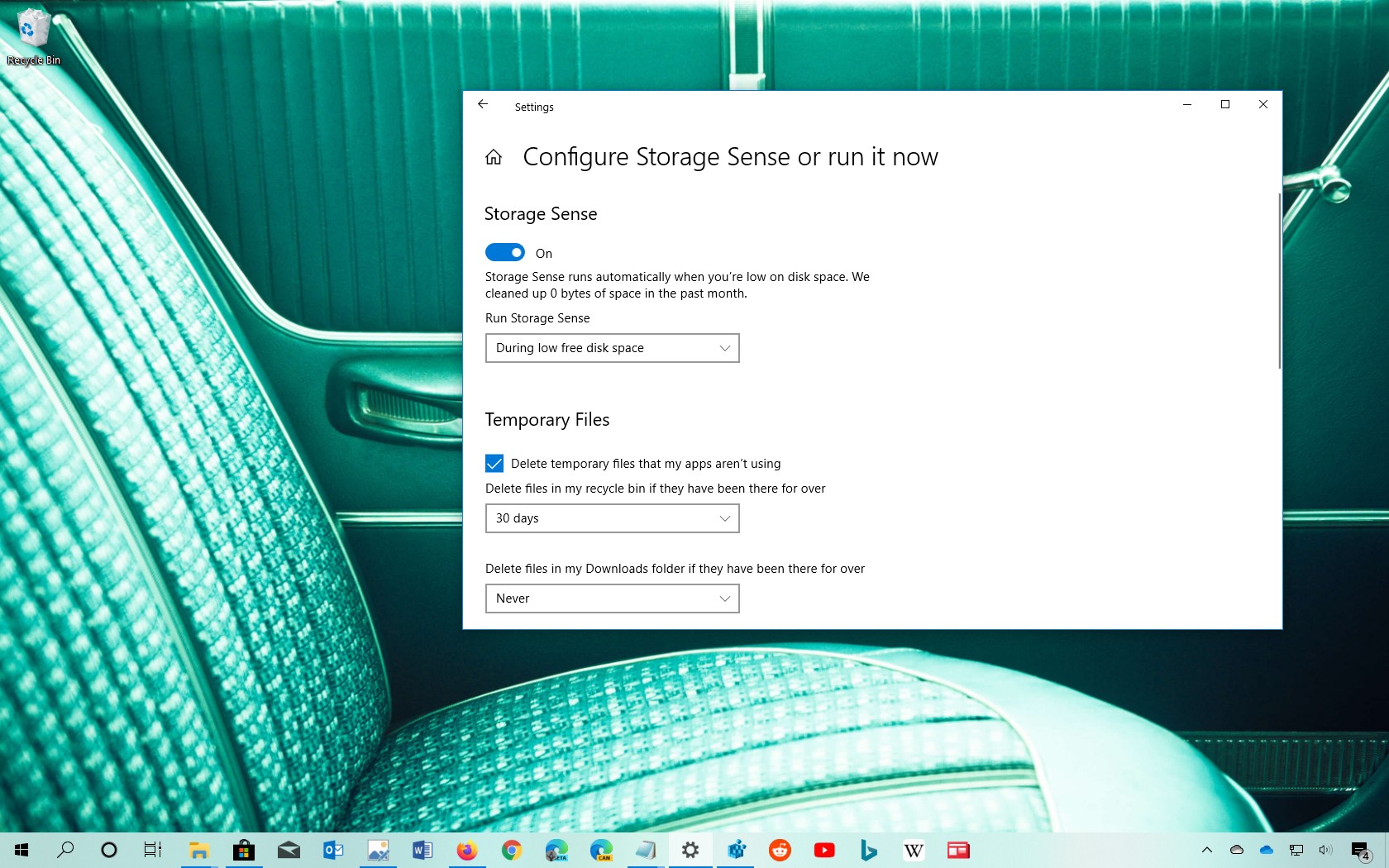 Two quick ways to free up space on Windows 10 after a feature update